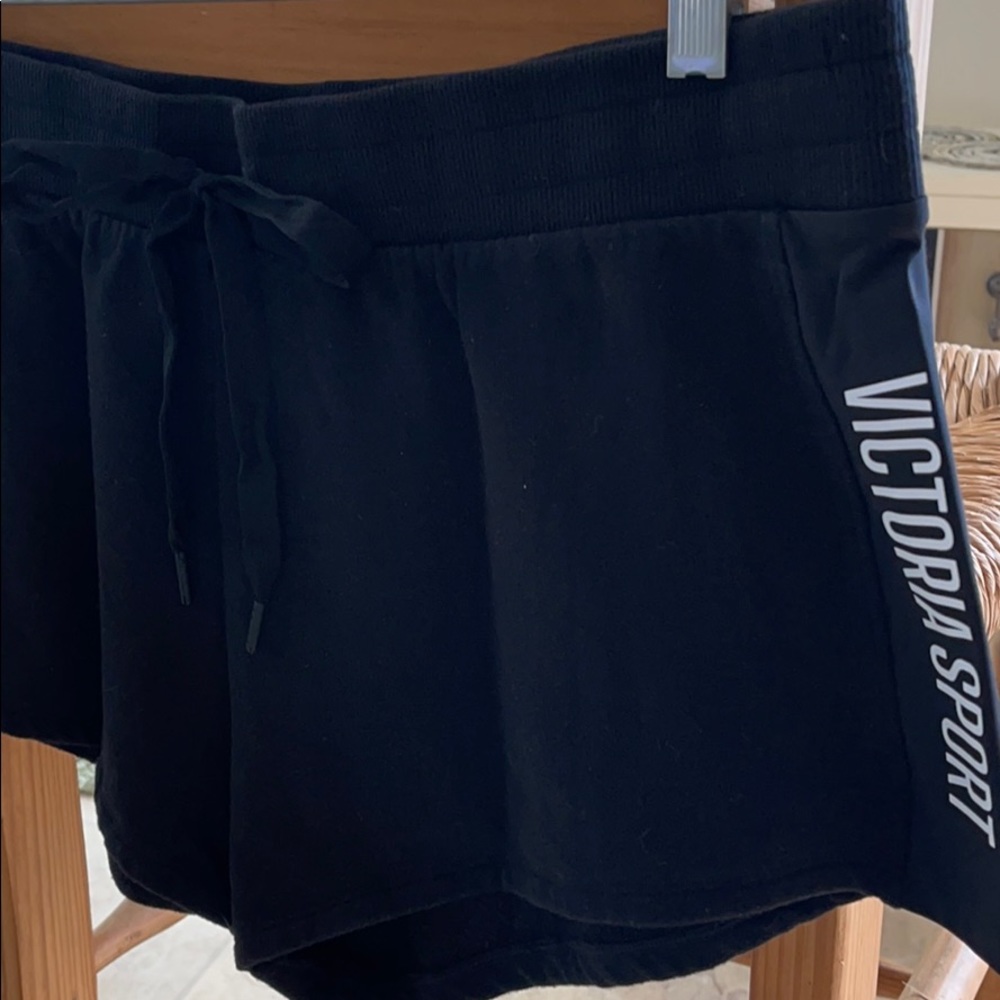 Shorts - Picture 2 of 3